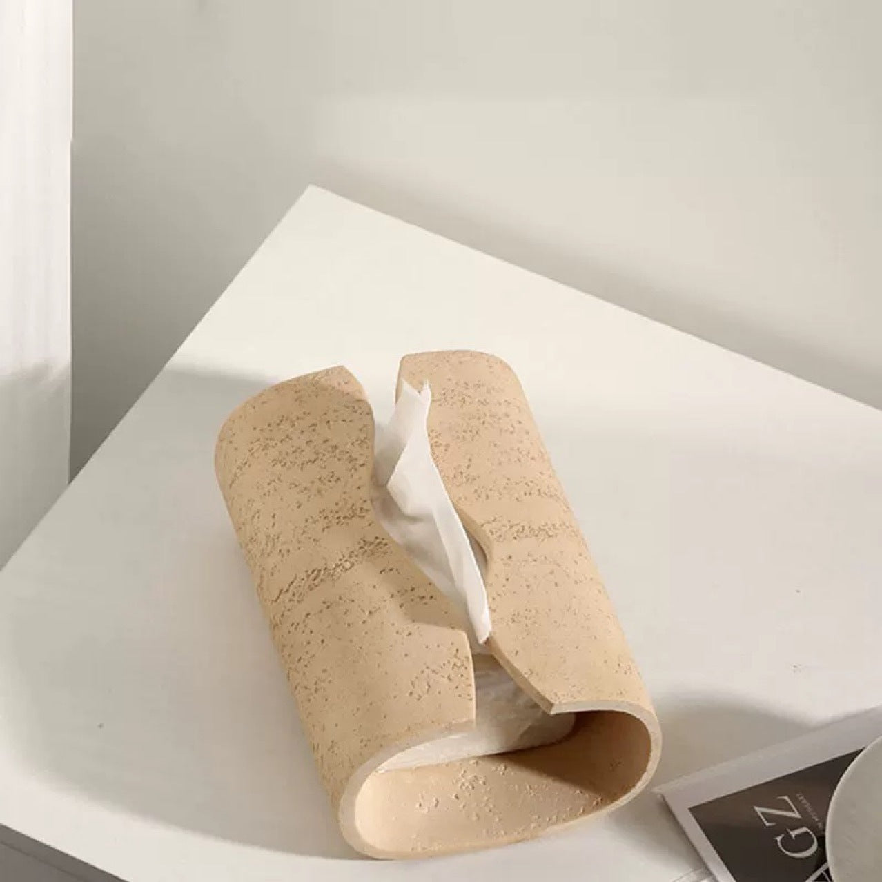 Textured Resin Tissue Holder
